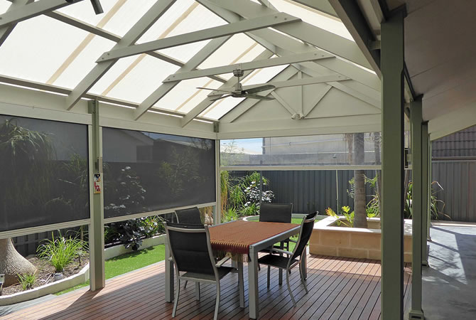 Open veranda met screens